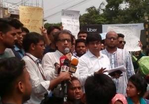 শিক্ষার্থীদের ৫ দফা মেনে নেয়ার আশ্বাস ঢাবি’র