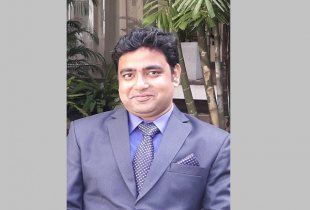 পঞ্চাশোর্ধ্ব পুরুষ বেশি সাবধান হন