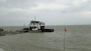 নদীবন্দরে ২ নম্বর নৌ হুঁশিয়ারি সংকেত