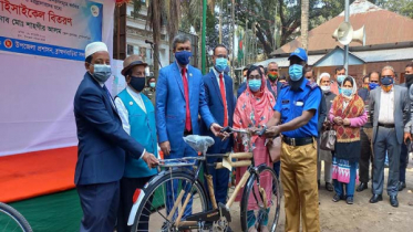 ব্রাহ্মণবাড়িয়ায় দফাদার-মহল্লাদারদের মাঝে বাইসাইকেল বিতরণ