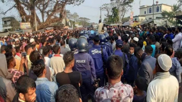 পুলিশের নির্যাতনে আসামির মৃত্যুর অভিযোগ, সড়ক অবরোধ
