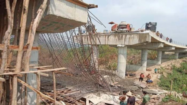 রাঙ্গামাটিতে নির্মাণাধীন ব্রিজ ধসে শ্রমিক নিহত, আহত ১৬