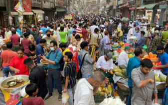 রমজানে জমজমাট ফলের বাজার