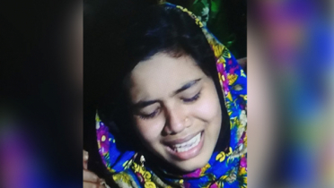 হাফসার সব আনন্দই ভেসে গেছে চোখের পানিতে