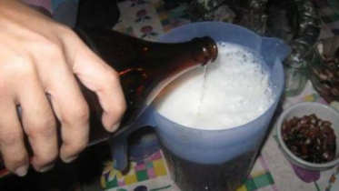 ইরানে বিষাক্ত মদ পানে ১০ জনের মৃত্যু
