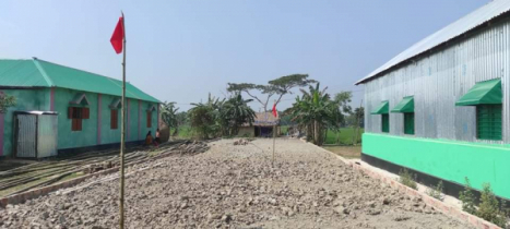 মুরগির ফার্ম নির্মাণ বন্ধে ‘লাল নিশান’
