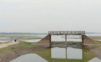সেতু আছে রাস্তা নেই