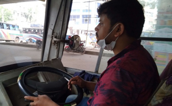 মহাসড়কে গাড়িতে দুই চালক রাখার বিষয়ে ভাবছে সরকার