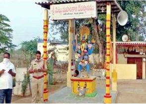 মন্দিরে মানুষের কাটা মুণ্ডু!
