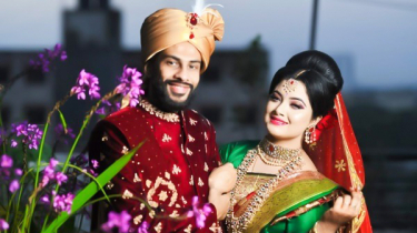 কাদা-ছোড়াছু‌ড়ির পর প্রকাশ্যে ইলিয়াস-সুবাহ’র অন্তরঙ্গ ভিডিও