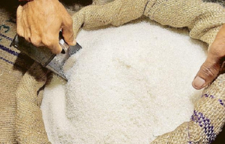 এবার চিনি রপ্তানিতে লাগাম টানছে ভারত