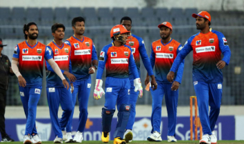 এলিমিনেটরে টস জিতে ফিল্ডিংয়ে খুলনা