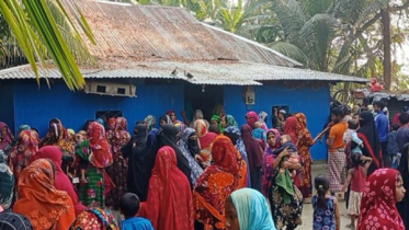 গোয়ালঘরে ঝুলছিল গৃহবধূর লাশ, শ্বশুর উধাও