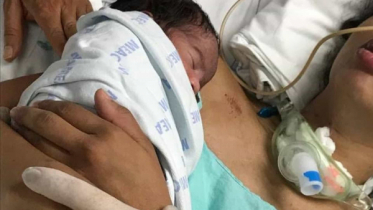 সদ্যোজাত সন্তানের কান্নায় কোমা থেকে ফিরলেন মা