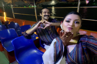 স্বামীর সাথে একান্ত মুহূর্তের ছবি শেয়ার করলেন পরীমণি