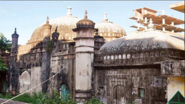 চট্টগ্রামের যে মসজিদে রক্ষিত আছে হজরত মুহাম্মদ (সা.) এর পদচিহ্ন