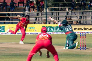 জিম্বাবুয়ের বিপক্ষে চার ফিফটিতে রান পাহাড়ে বাংলাদেশ