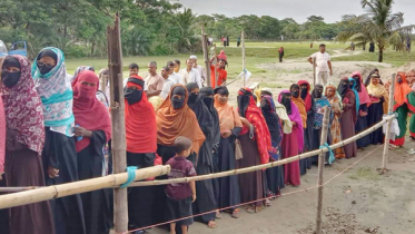 উৎসবমুখর পরিবেশে বরগুনায় দুই ইউপিতে চলছে ভোটগ্রহণ