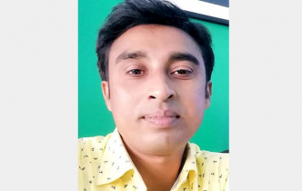 বিবাহিত ছাত্রীকে নিয়ে কোথায় গেলেন স্ত্রীকে ডিভোর্স দেওয়া প্রভাষক
