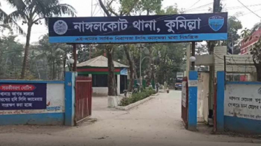 দুই ছেলের ভয়ে থানায় বাবা