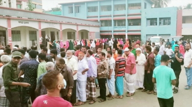 কুমিল্লায় জাল ভোট দেওয়ায় একজনের কারাদণ্ড, ৫ বহিরাগত আটক