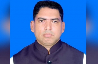 এক ভোটের জয়!