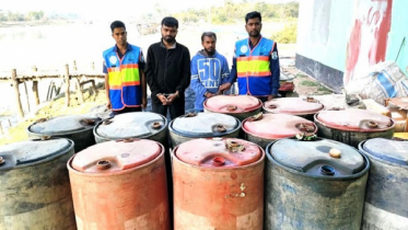 ৩২০০ লিটার তেলসহ পাঁচ চোরাকারবারি গ্রেফতার