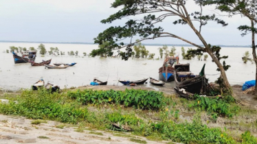 জেলে পল্লীতে অলসতা