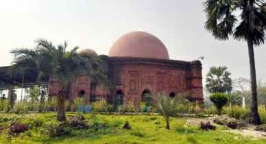 ৫০০ বছরের পুরোনো ‘গায়েবি’ মসজিদ