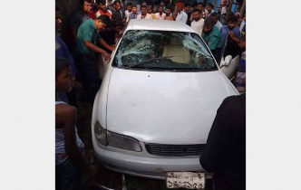 প্রাইভেটকারে ছাগল চুরি, জনগণ দিলো ধাওয়া