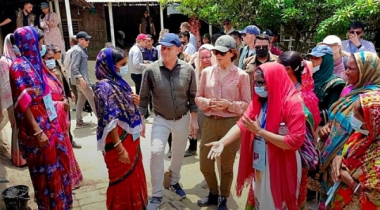সাতক্ষীরার উপকূলীয় এলাকা পরিদর্শন করলেন ডেনমার্কের রাজকুমারী