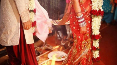দুই পাক ঘুরেই থেমে গেলেন কনে, ভাঙলেন বিয়ে