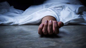ছেলের সঙ্গে অভিমান করে আত্মহত্যা করলেন মা