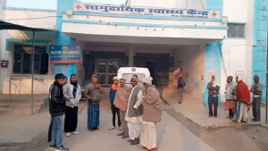 মদপানে মৃত্যুর কোলে ঢলে পড়লেন ৬৫ জন