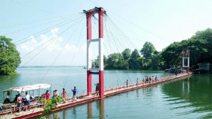 তিন দিনের ছুটিতে লাখো পর্যটক বরণে প্রস্তুত রাঙামাটি