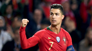 এখনই পর্তুগালের জার্সি তুলে রাখতে চান না রোনালদো