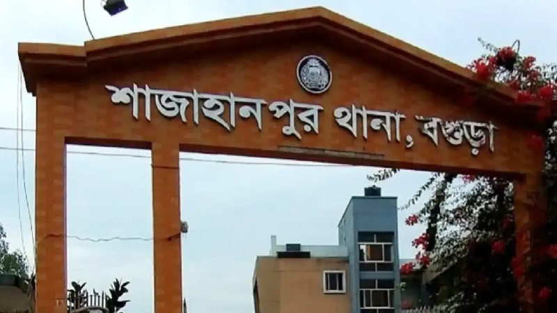 গভীর রাতে সড়কে পড়েছিল ২ জনের মরদেহ