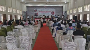 তারেক রহমানকে ঘিরে বিতর্ক, শরীয়তপুরে অনুষ্ঠানস্থলে উত্তেজনা