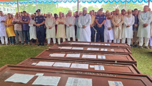 নওগাঁয় একসঙ্গে সাত প্রবাসীর জানাজা অনুষ্ঠিত 