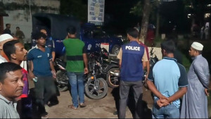 হাসপাতালে চিকিৎসা নিয়ে আনসার সদস্যের সঙ্গে স্বজনদের মারামারি