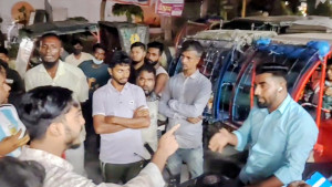 ভৈরবে ডেঙ্গুতে দুই মৃত্যু, এলাকাবাসীর সড়ক অবরোধ