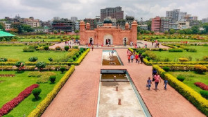 এক মিনিটের ইতিহাস ‘লালবাগ কেল্লা’ 