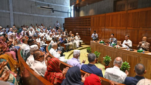 সংসদে সরকারদলীয় এমপিদের নিয়ে বৈঠকে প্রধানমন্ত্রী