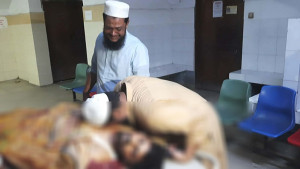 মামলা তুলে না নেয়ায় গ্যারেজ মালিককে কুপিয়ে হত্যা