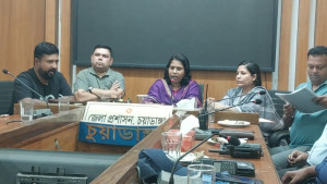 চুয়াডাঙ্গায় জেলা প্রশাসনের মধ্যস্থতায় বাস-মিনিবাস ধর্মঘট প্রত্যাহার 