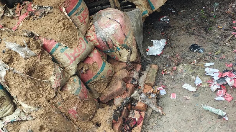 বরিশালে বিস্ফোরণে দগ্ধ একই পরিবারের তিনজন