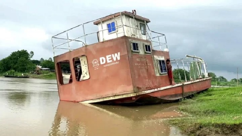 কোটি টাকার উদ্ধার বোট পড়ে আছে অকেজো!