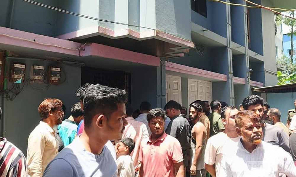 সিলেটে বাসা থেকে স্বামী-স্ত্রীসহ ৩ জনের মরদেহ উদ্ধার