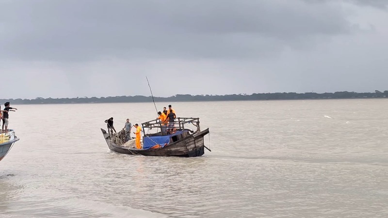 পায়রা নদীতে নিখোঁজের ৩৩ ঘণ্টা পর কিশোরীর মরদেহ উদ্ধার
