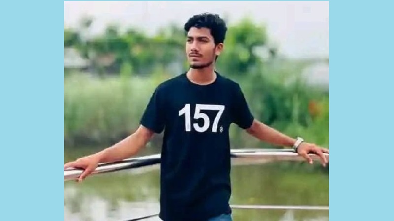 হাওরে কচুরিপানা কাটতে গিয়ে বজ্রপাতে কিশোরের মৃত্যু